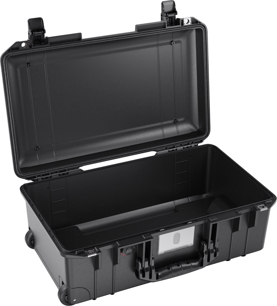 Pelican 1535 Black No Foam UPDATED LATCHES